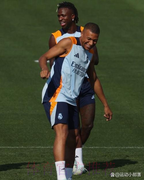 皇马官方:姆巴佩个人训练 库尔图瓦和卢宁恢复训练 皇马官方:姆巴佩个人训练 库尔图瓦和卢宁恢复训练